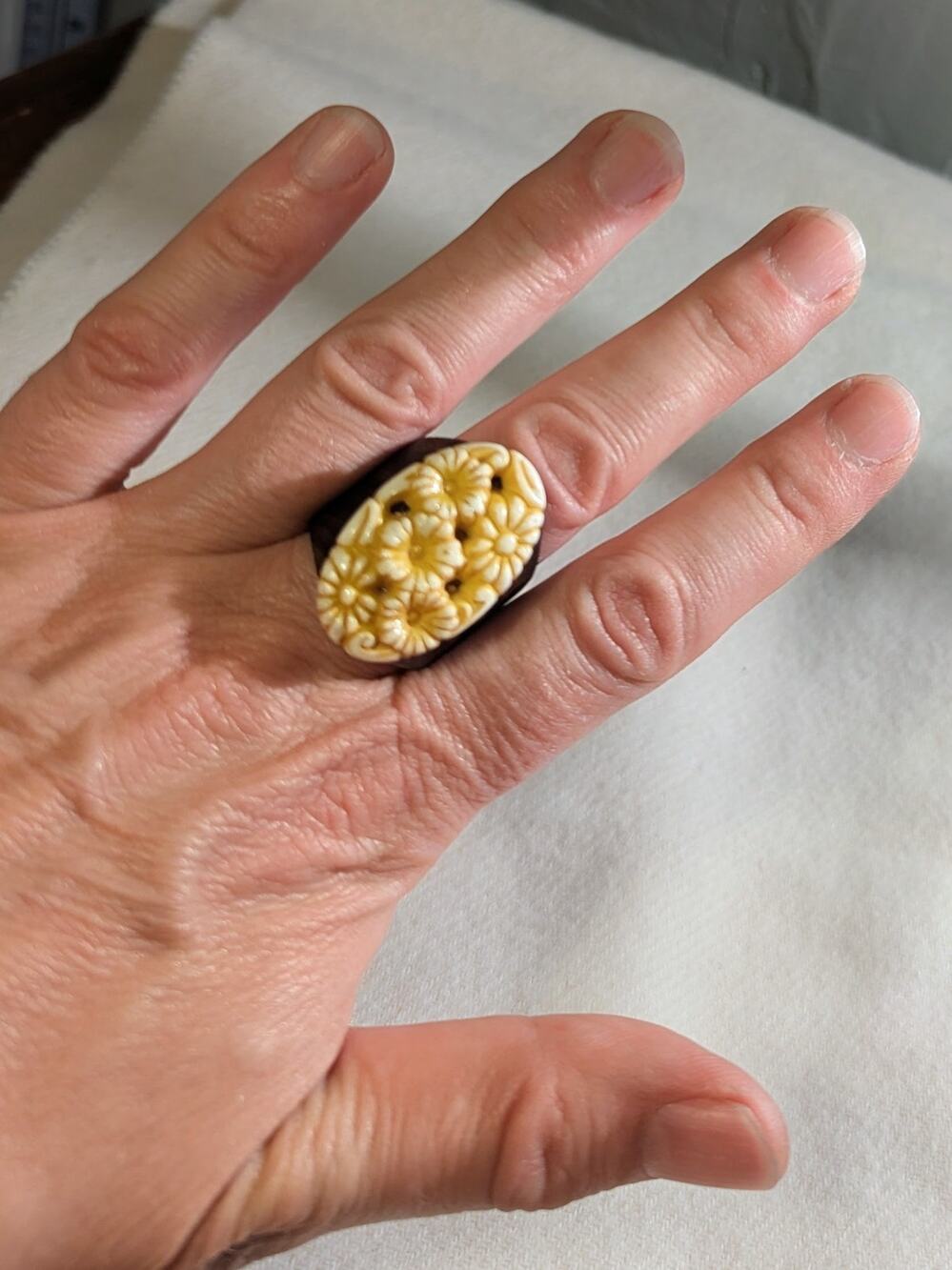 Vtg. Button Ring on Wood, size 9.5, one of a kind